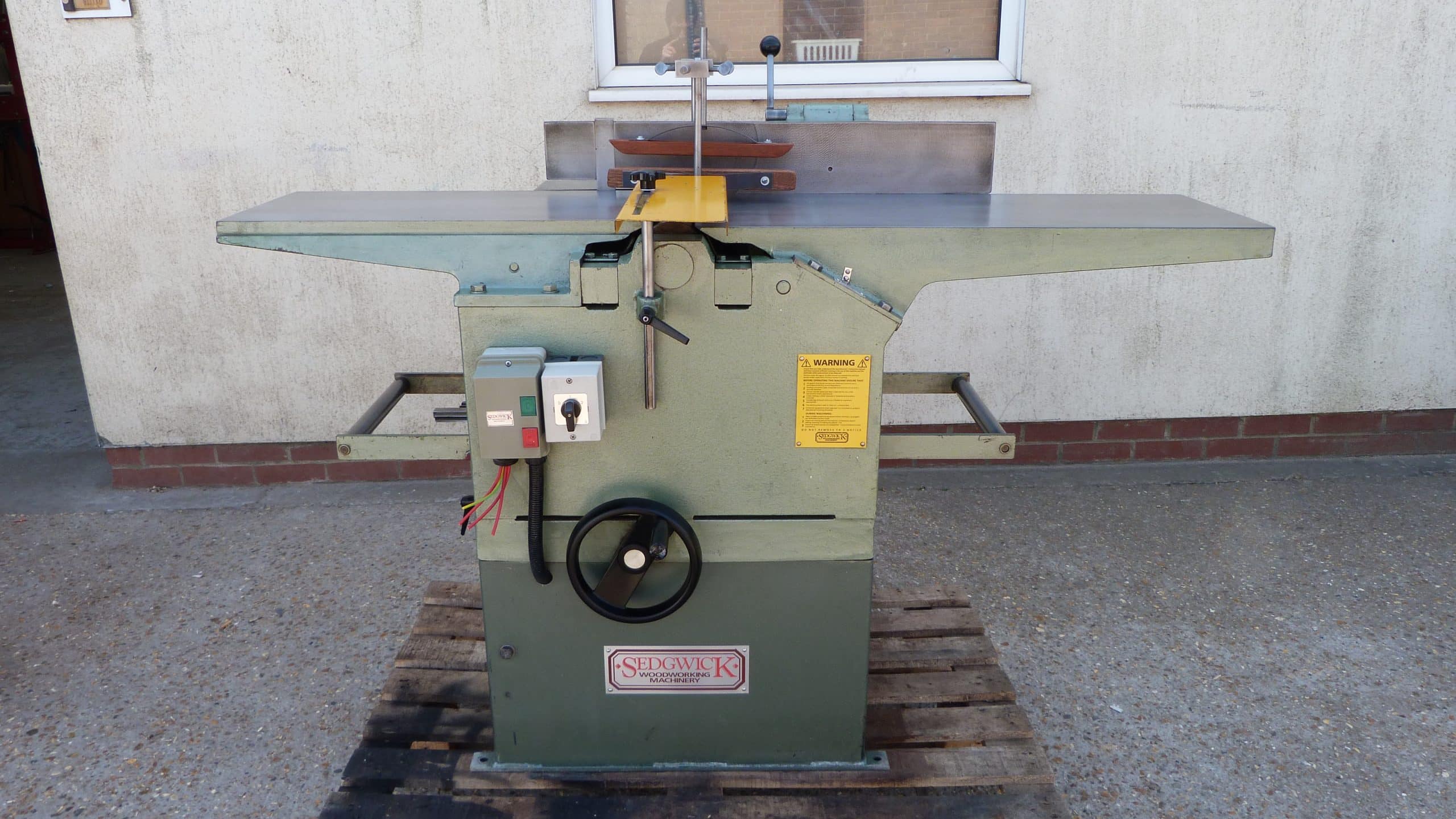 Refurbished shop planer thicknesser
